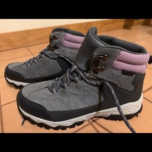 Adventuridge, Women’s Hiking Boots, 7, Grey
